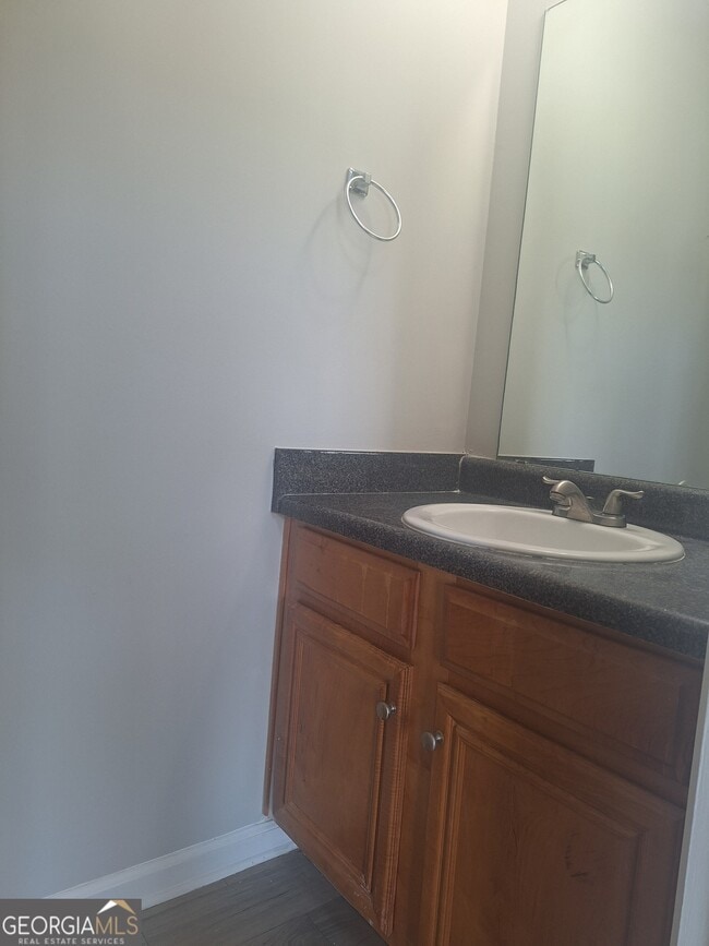 Photo - 5646 One Lake Way