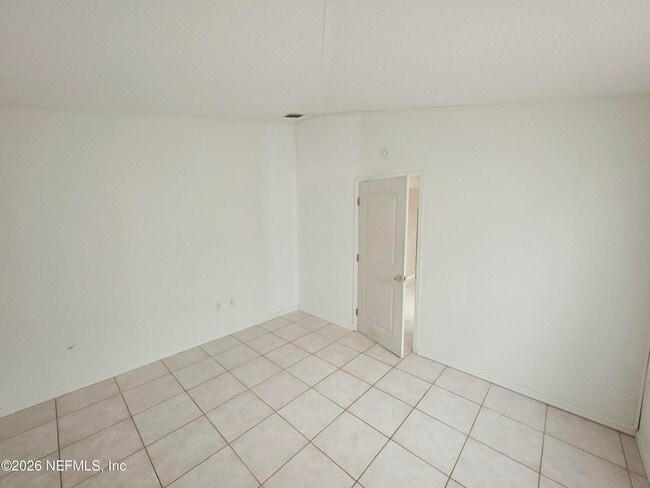 Photo - 38 Pebble Wood Ln