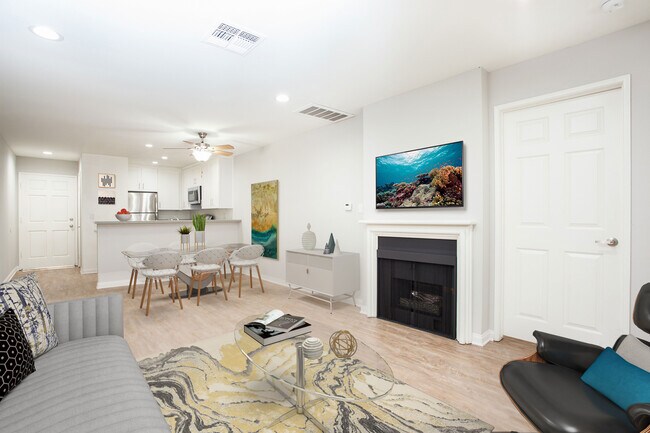 Photo - Playa Marina Apts