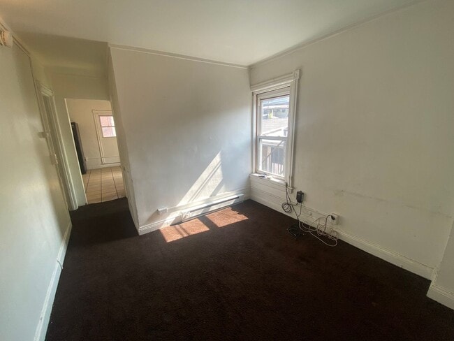 Photo - 394 Tilghman St Unit 2