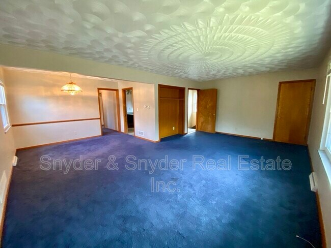 Photo - 1857-1859-1859 Cromwell Dr