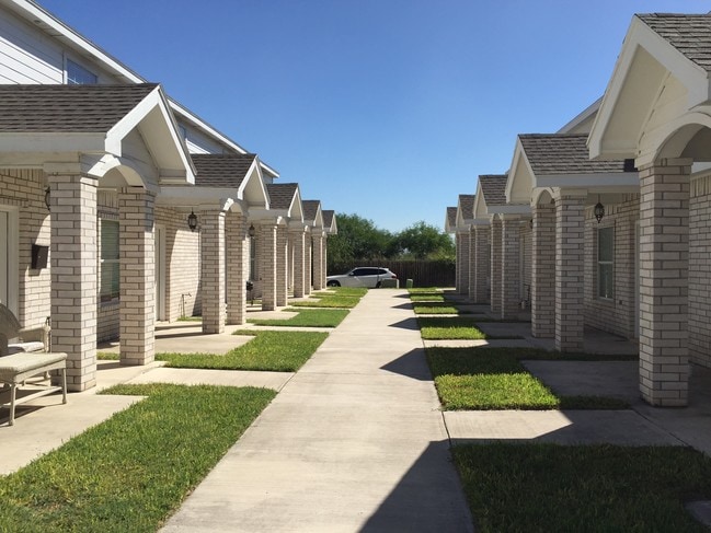 Photo - 2500 N J St Unit 1