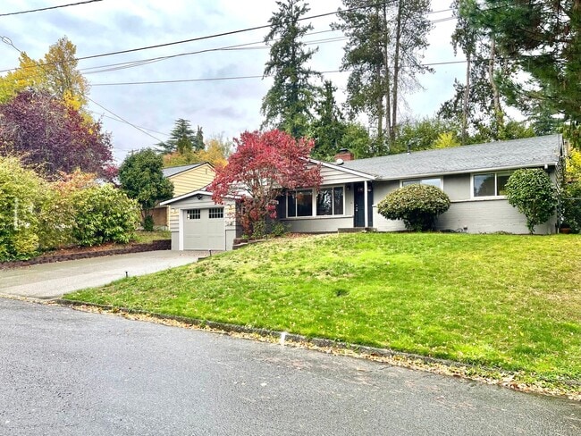 Photo - Lake Hills Gem For Rent
