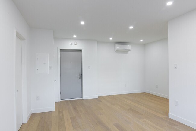 Photo - 266 Av. Lansdowne Unité 0012A