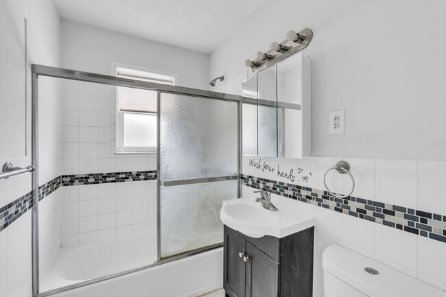 5th Avenue Apartments