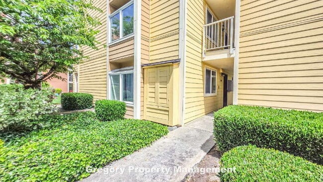 Photo - 15802 Leary Wy