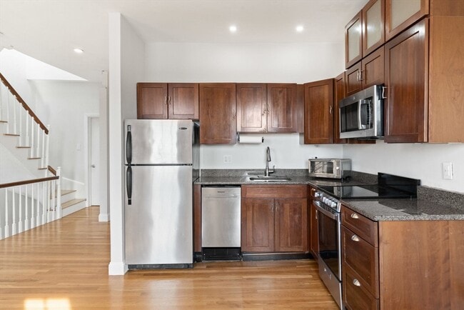 Photo - 64 West Cedar St Unit 6