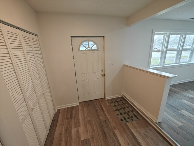 Photo - 214 W North St Unit 1