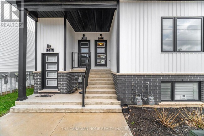 Photo - 321 - 4263 FOURTH AVENUE