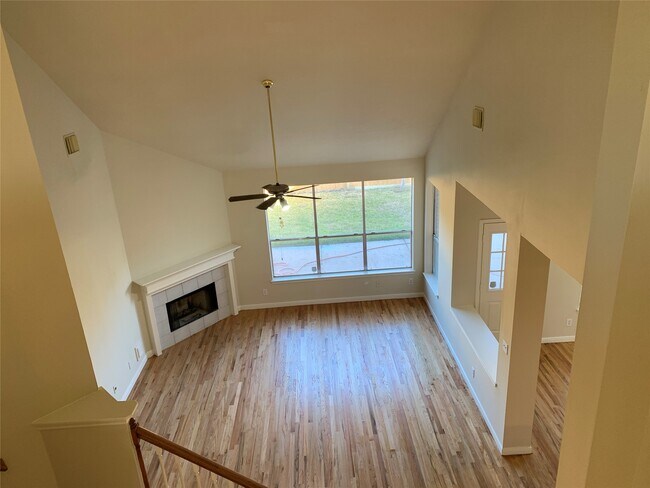 Photo - 12203 Meadow Ln Ct