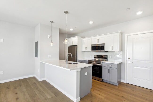 Photo - 3838 Pechin Street