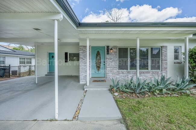 Photo - 316 Lake Fair Ln