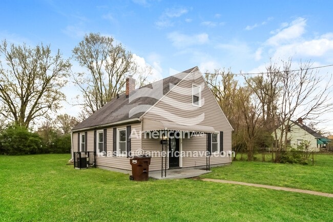Photo - 701 19th Ave