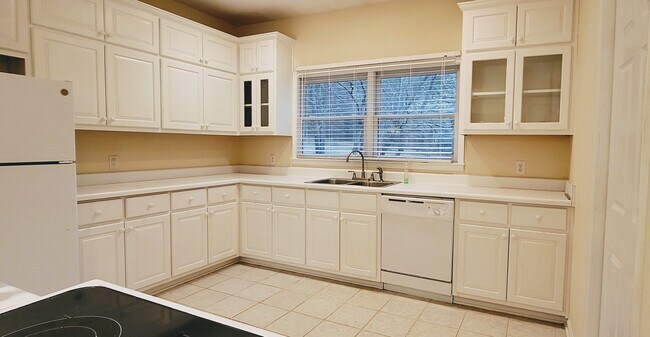 Photo - 1731 Gaissert Rd