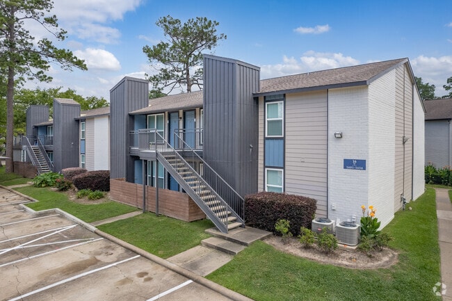 Estates at Cypress