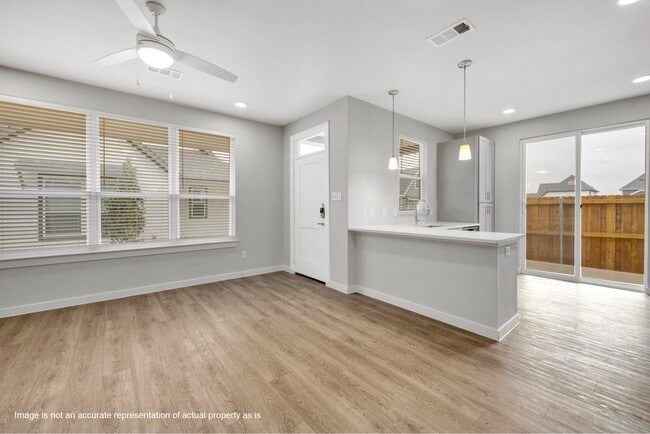 10128 Danielson Grv Dr
