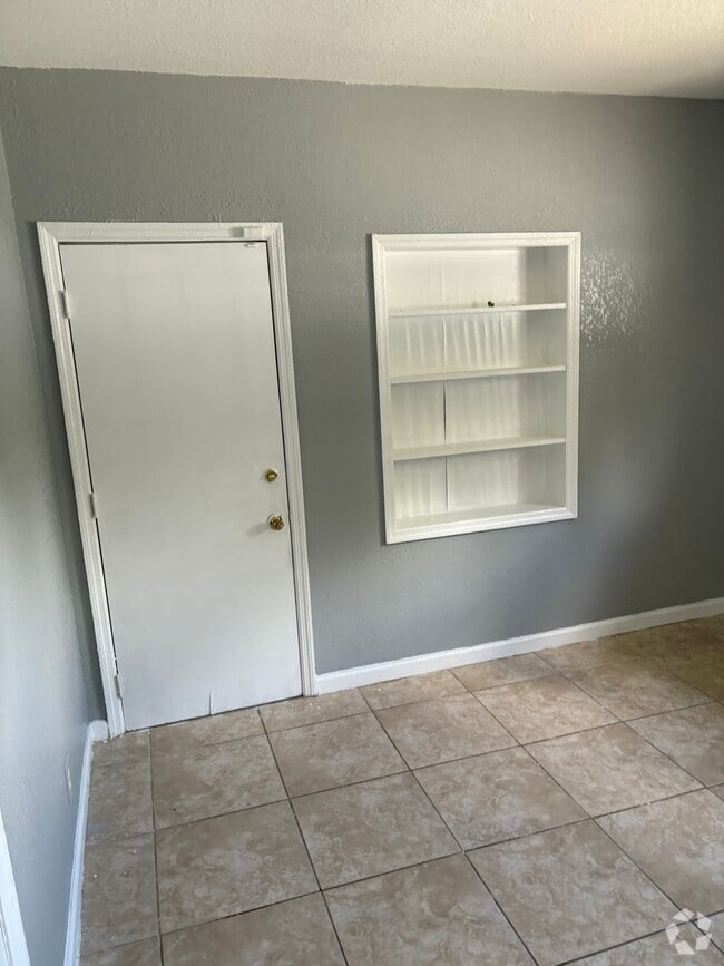 Building Photo - 6124 SW 38th St Rental