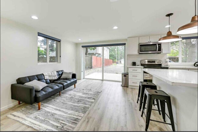 Photo - 1615 S Mason Ave