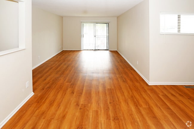 1BR,1BA,820SF - Carlisle