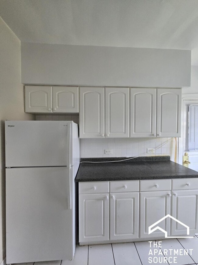 Photo - 918 Reba Pl Unit 3S