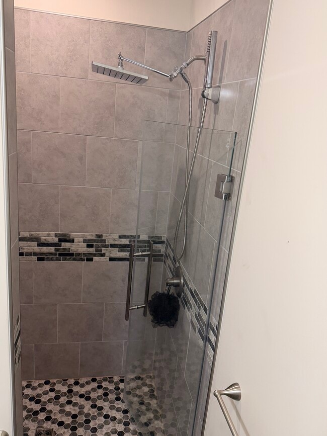 Photo - 33 Wisteria Ln