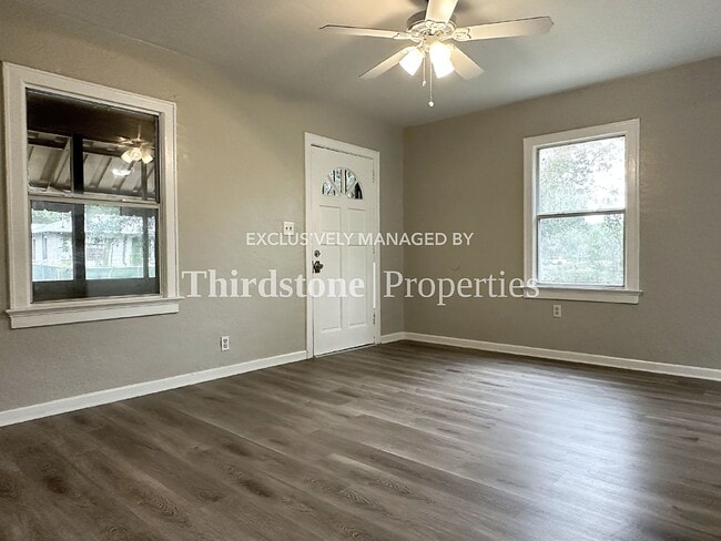 Photo - 1979 Brackland St