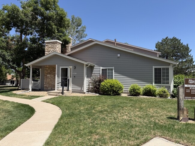 Building Photo - 8442 Everett Way