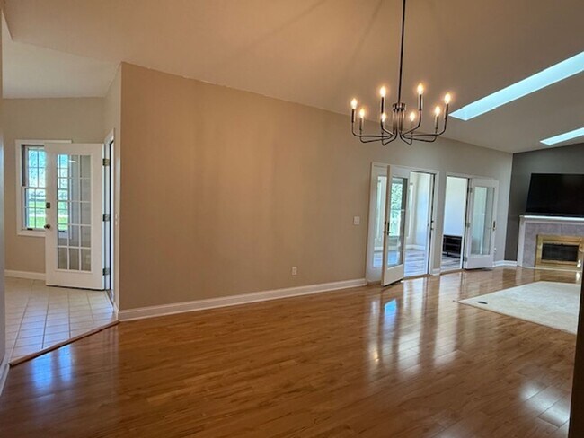 Photo - Maroa-Forsyth Ranch For Rent!