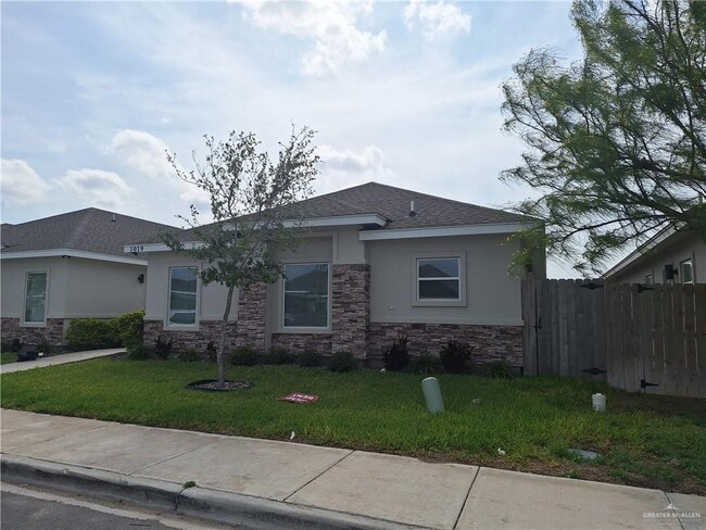 Building Photo - 10 N Clarence Ave Unit 2