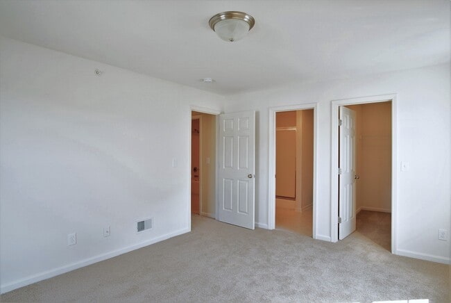 Kendall Square Apartments