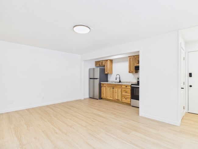 Photo - 901 Gilmore St Unit E