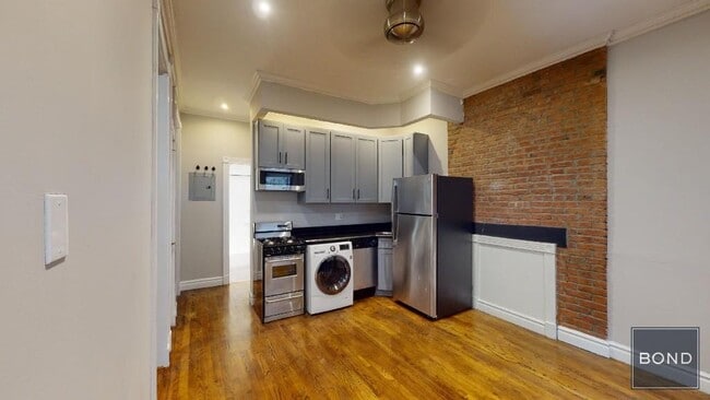 Building Photo - 68 Clinton St Unit 1B Rental
