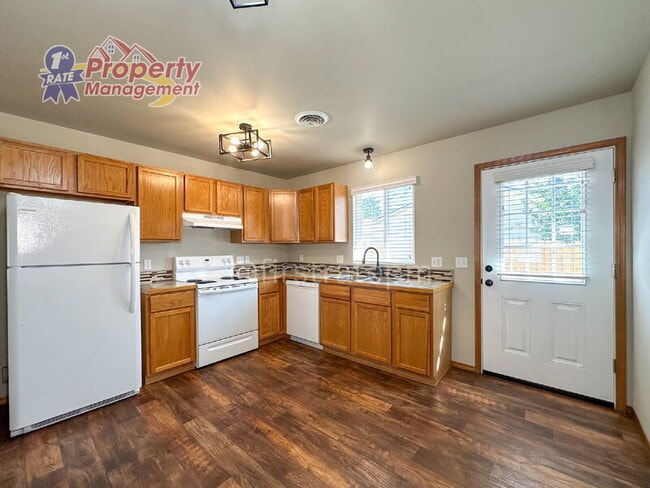 Photo - 5120 Alworth St