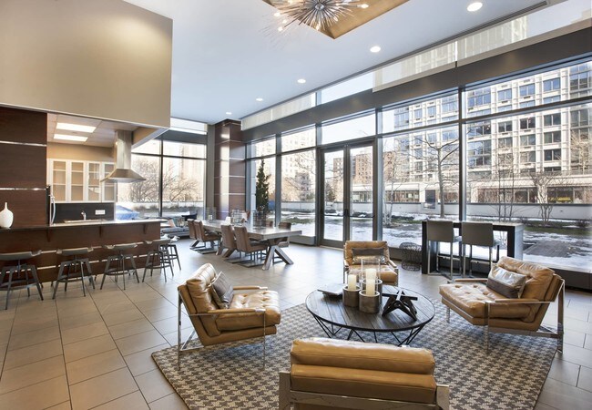 Photo - Columbus Square