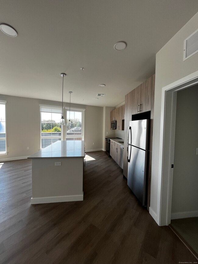 Photo - 467 West Ave Unidad 4011