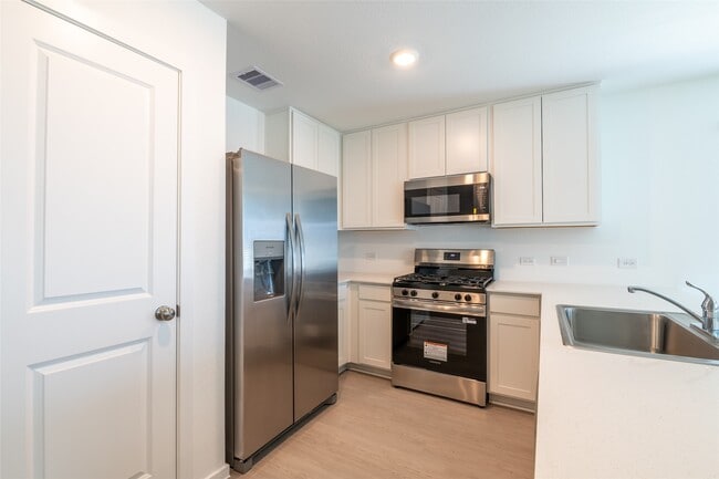 Photo - 6435 Begonia Trellis Dr