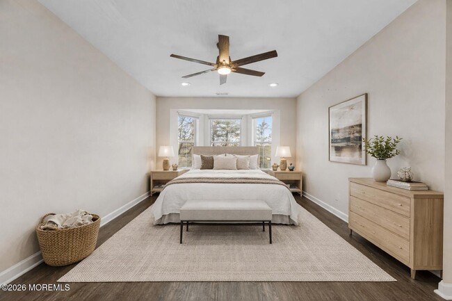 Photo - 186 Tulip Ln