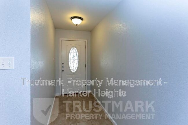 Photo - 904 Ballard Dr