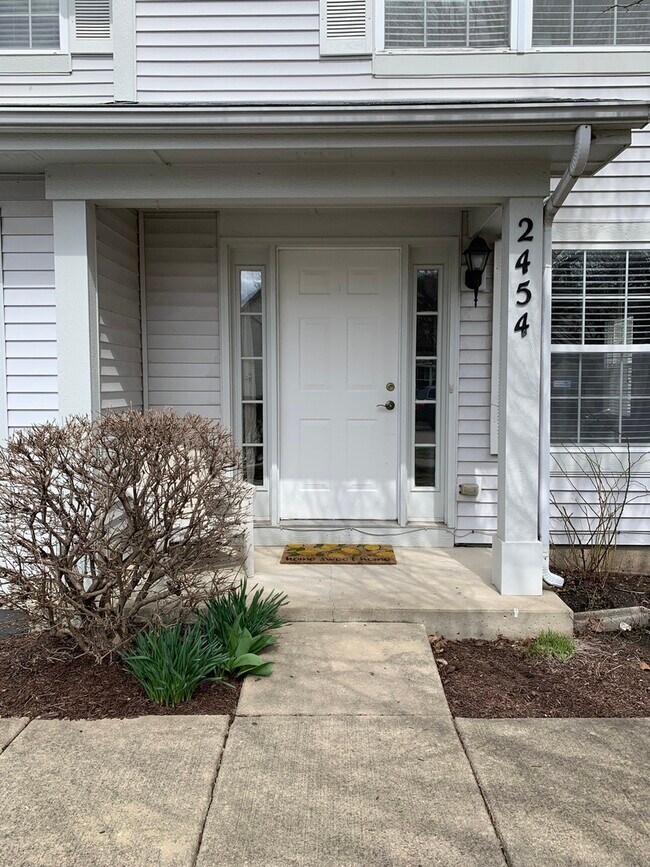 Building Photo - 2454 Frost Dr