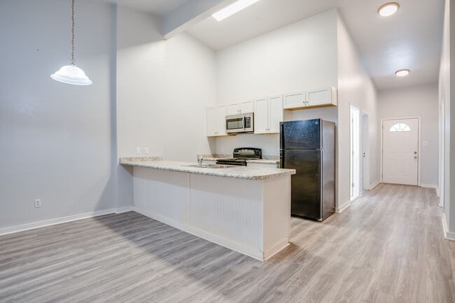 Photo - Mockingbird Garden Apartments