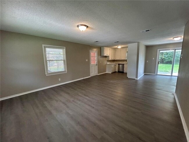 Photo - 506 Seville Dr