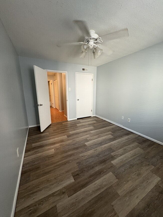 Photo - 4355 Maryland Ave