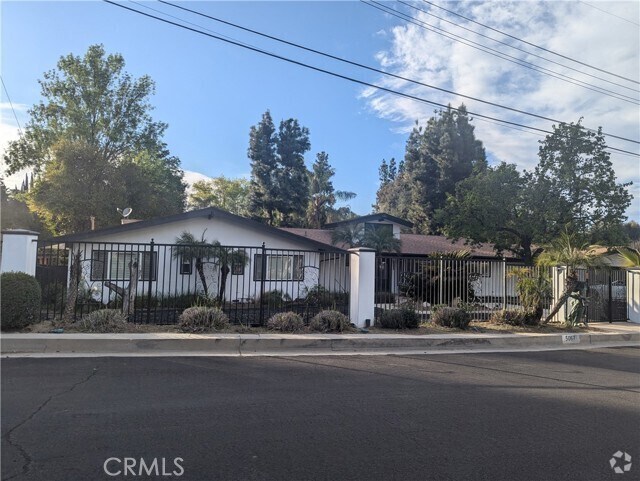 Building Photo - 5067 Arundel Dr Rental