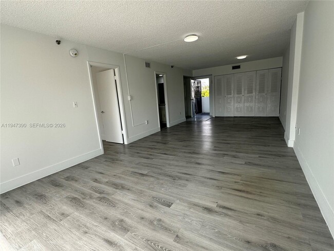 Photo - 1345 West Ave Unit 303