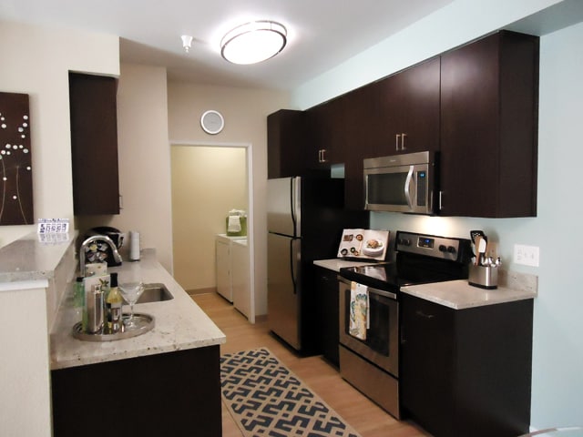 One Bedroom Kitchen