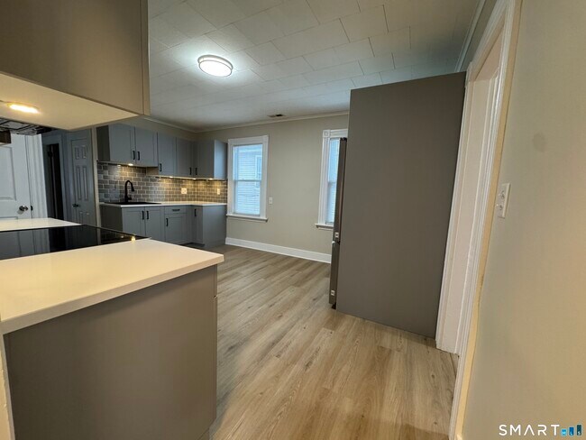 Photo - 22 Dwight St