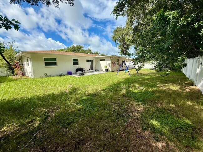 Photo - 13583 Imperial Groves Dr E