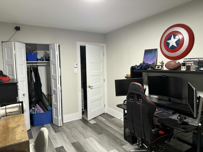 Photo - 2085 Rue Saint-Timothée Unit 5