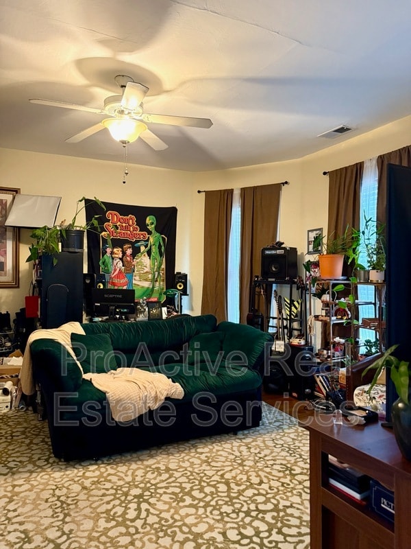 Photo - 3701 Colonial Ave