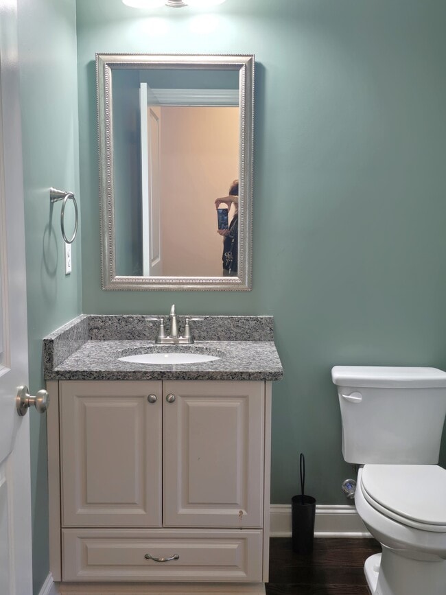 Photo - 697 Red Cedar Ct
